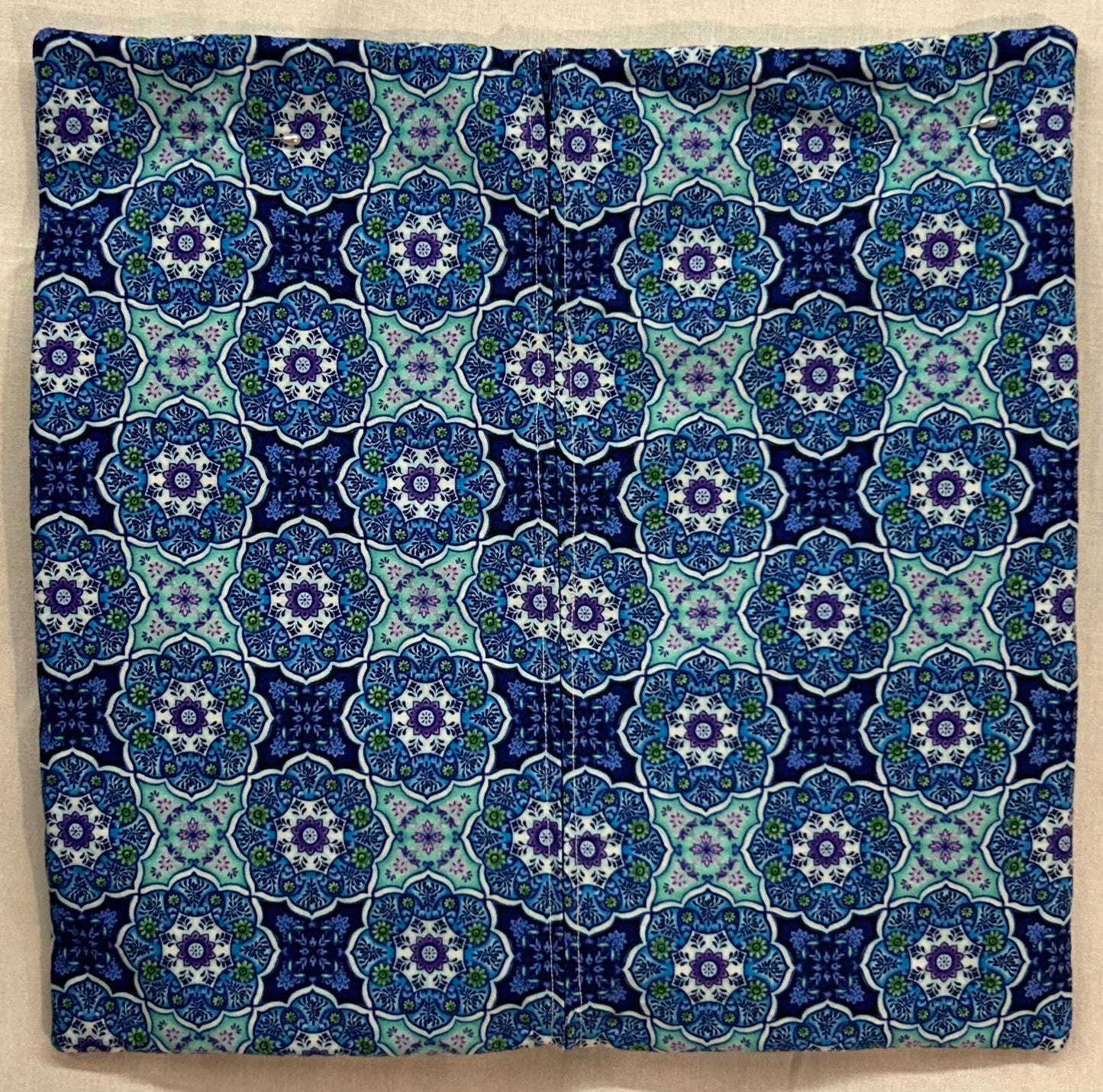 Blueberry Quilt with Pillow Sleeve (Twin)