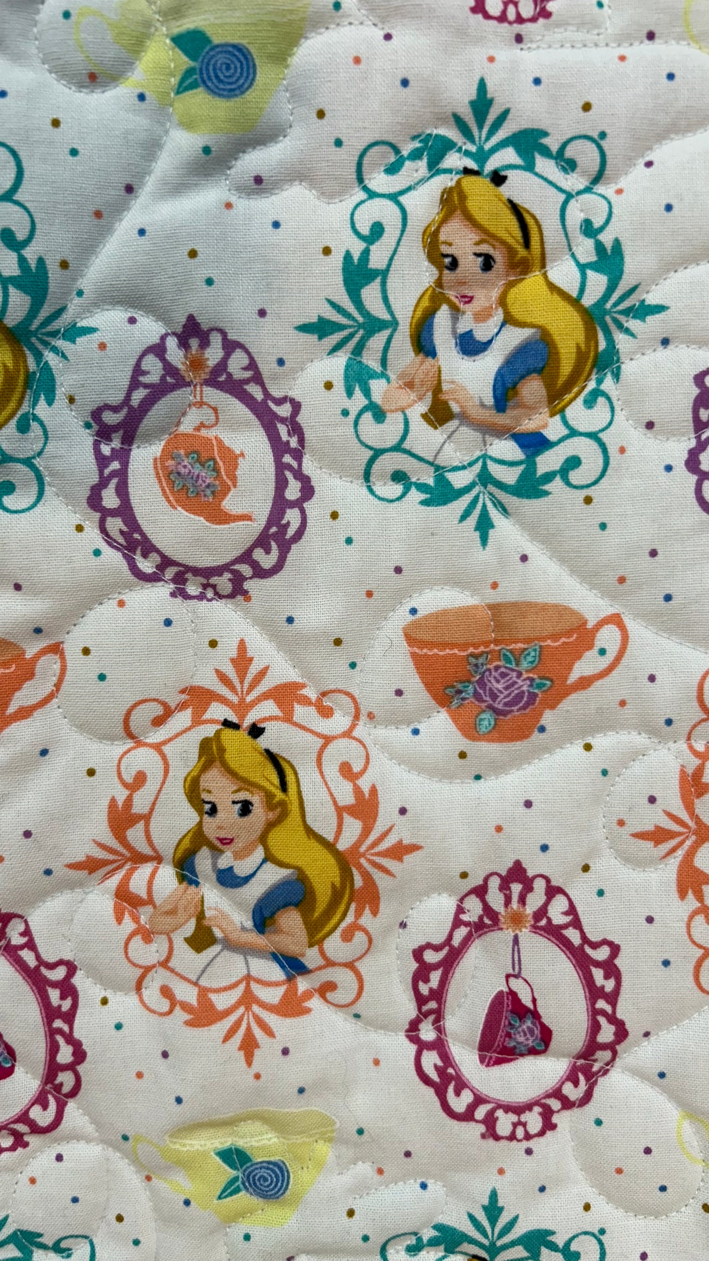 Alice In Wonderland Quilt (Baby)