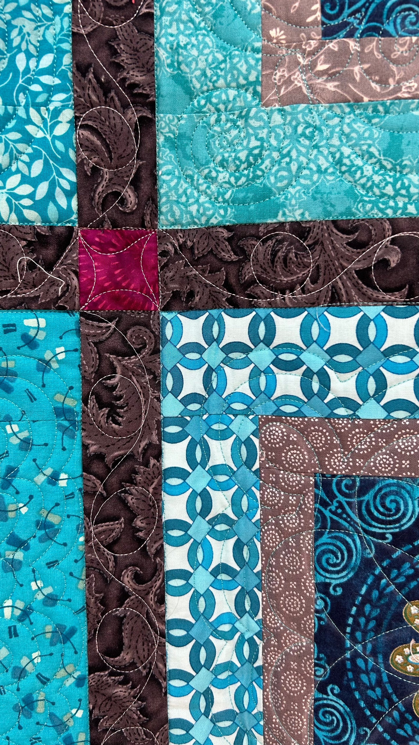 Squares All Around Quilt with Pillow Sleeve (Full)