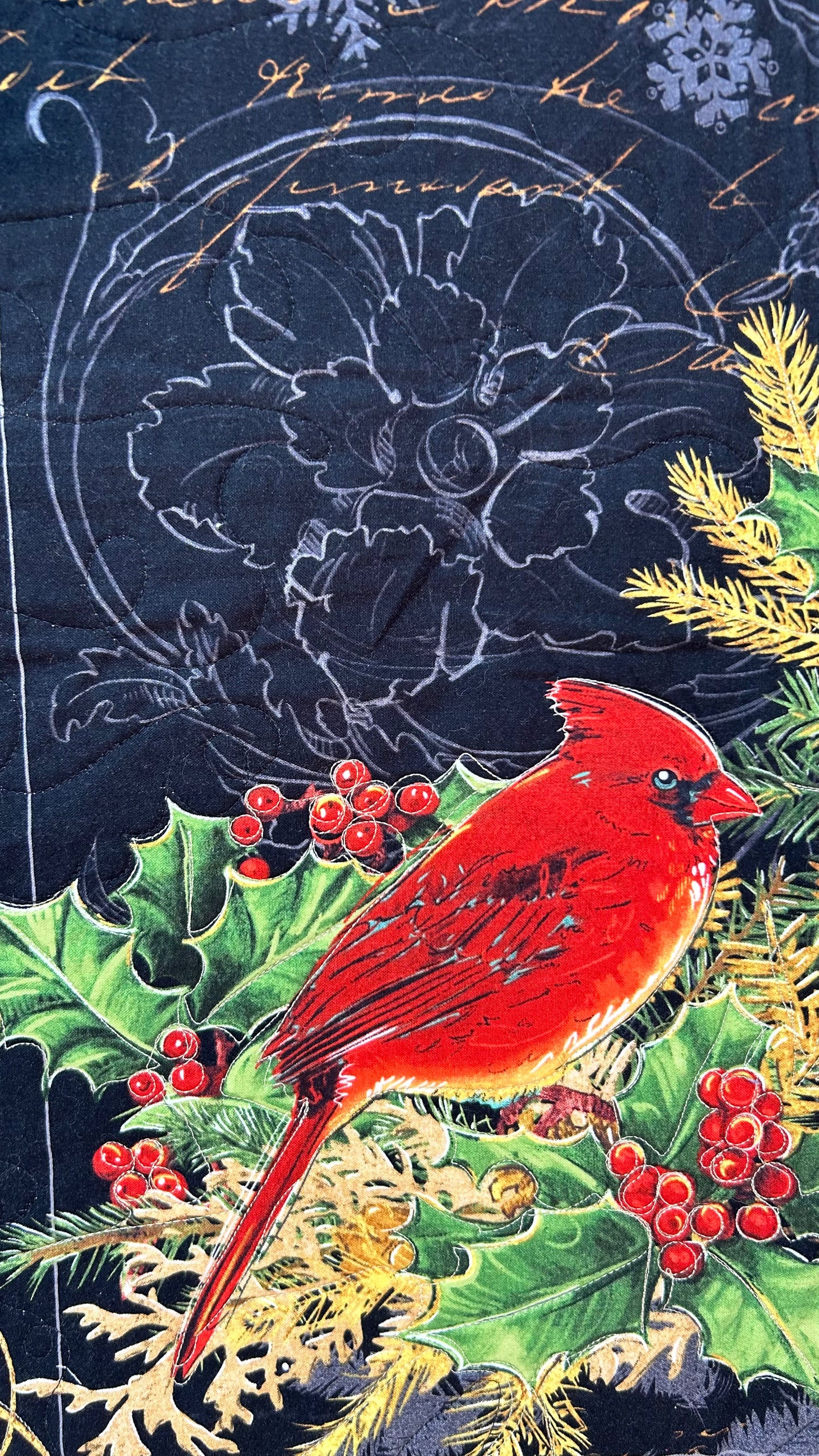 Cardinals On Holly Quilt (Throw)