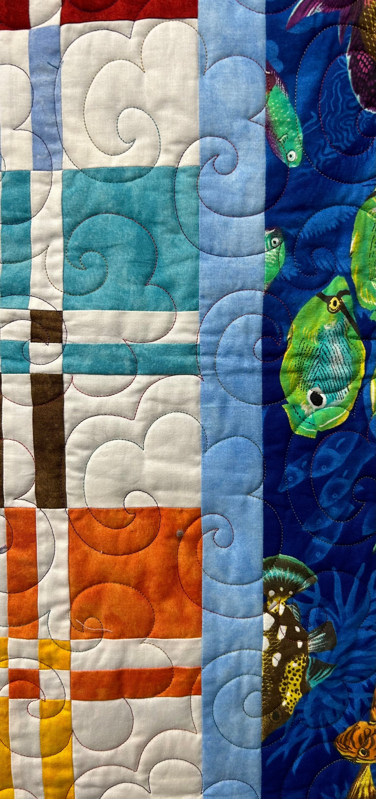 Fish Disappearing 4-patch Quilt (Throw)