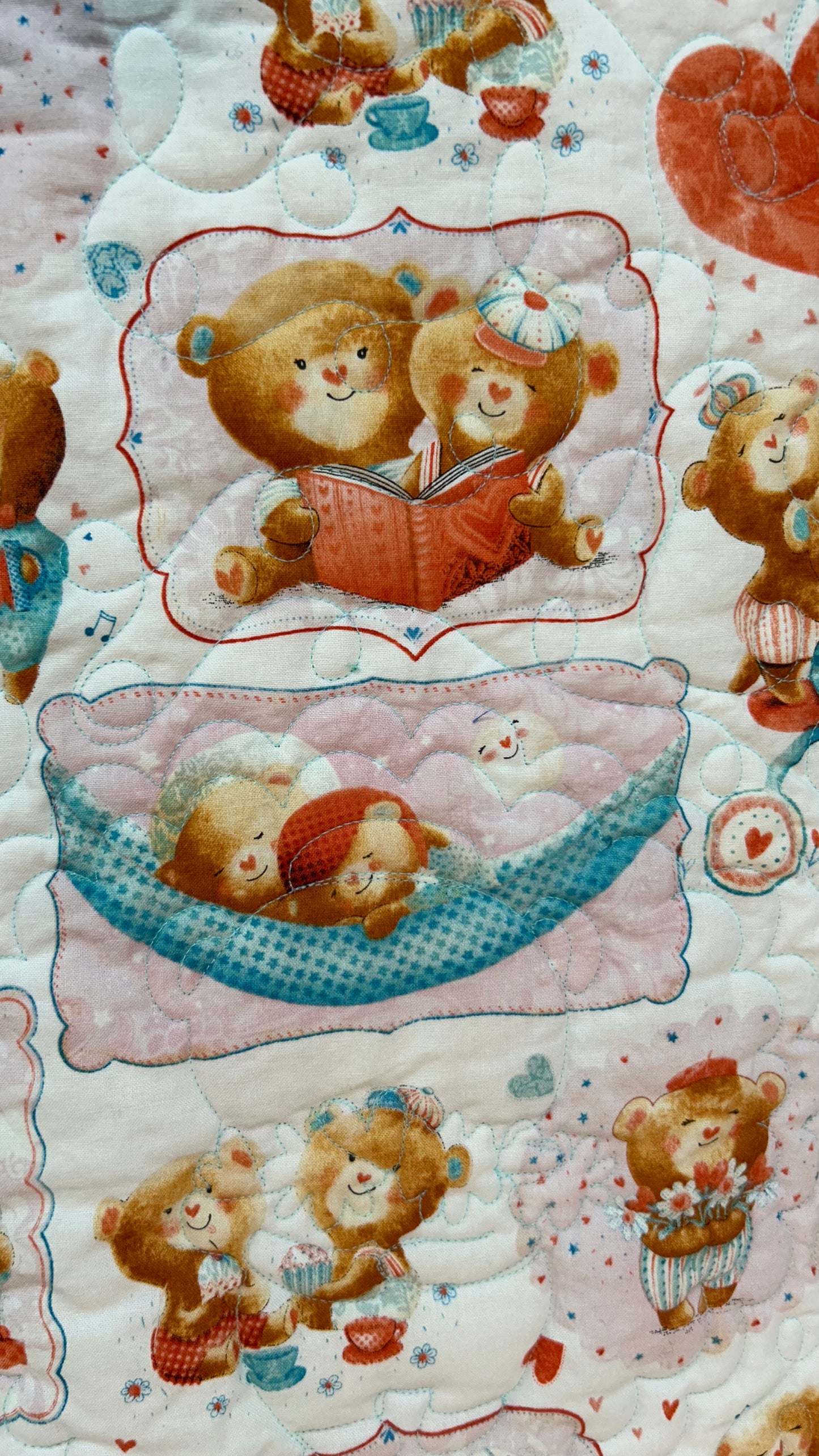 Teddy Bears With Hearts Quilt (Baby)