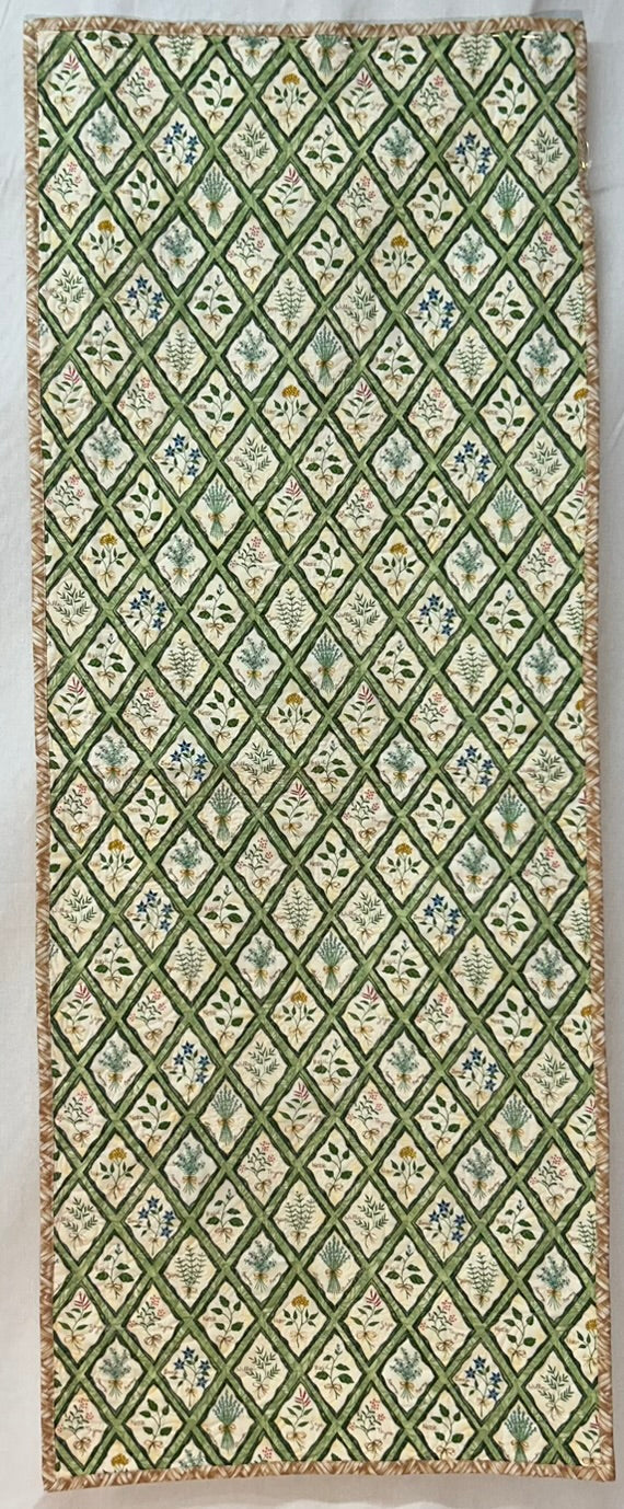 Flower Basket Table Runner