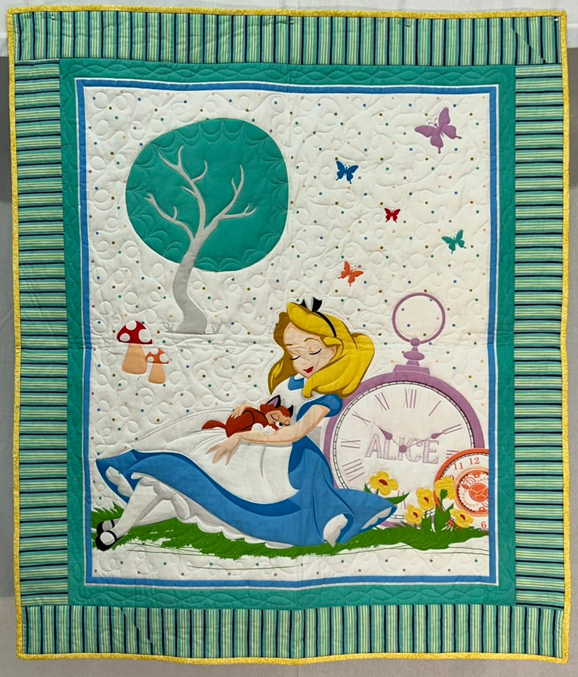 Alice In Wonderland Quilt (Baby)