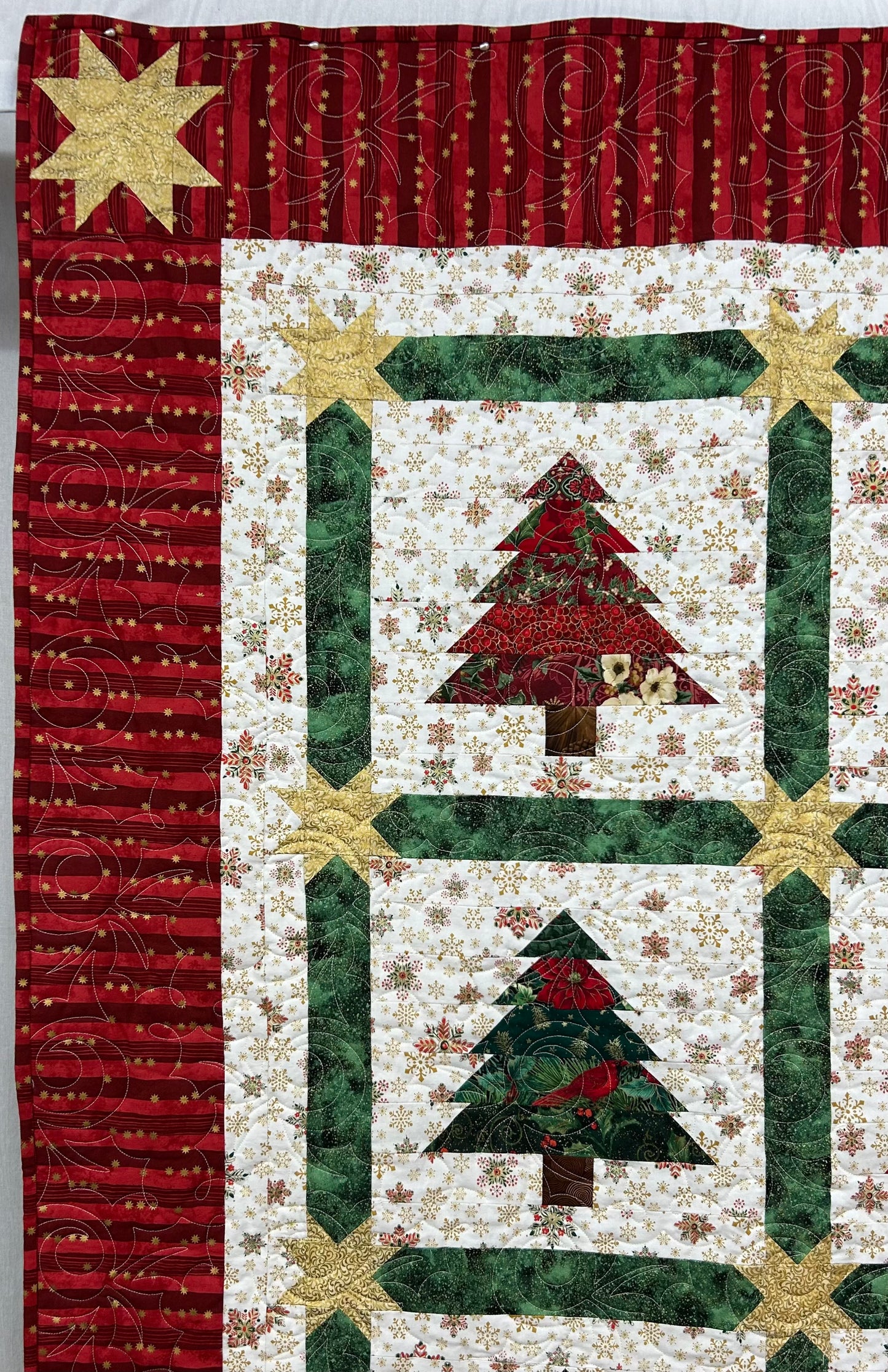 Christmas Forever Quilt (King)