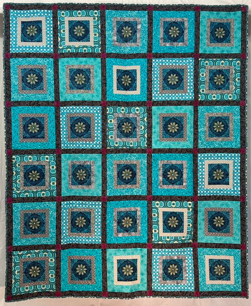 Squares All Around Quilt with Pillow Sleeve (Full)