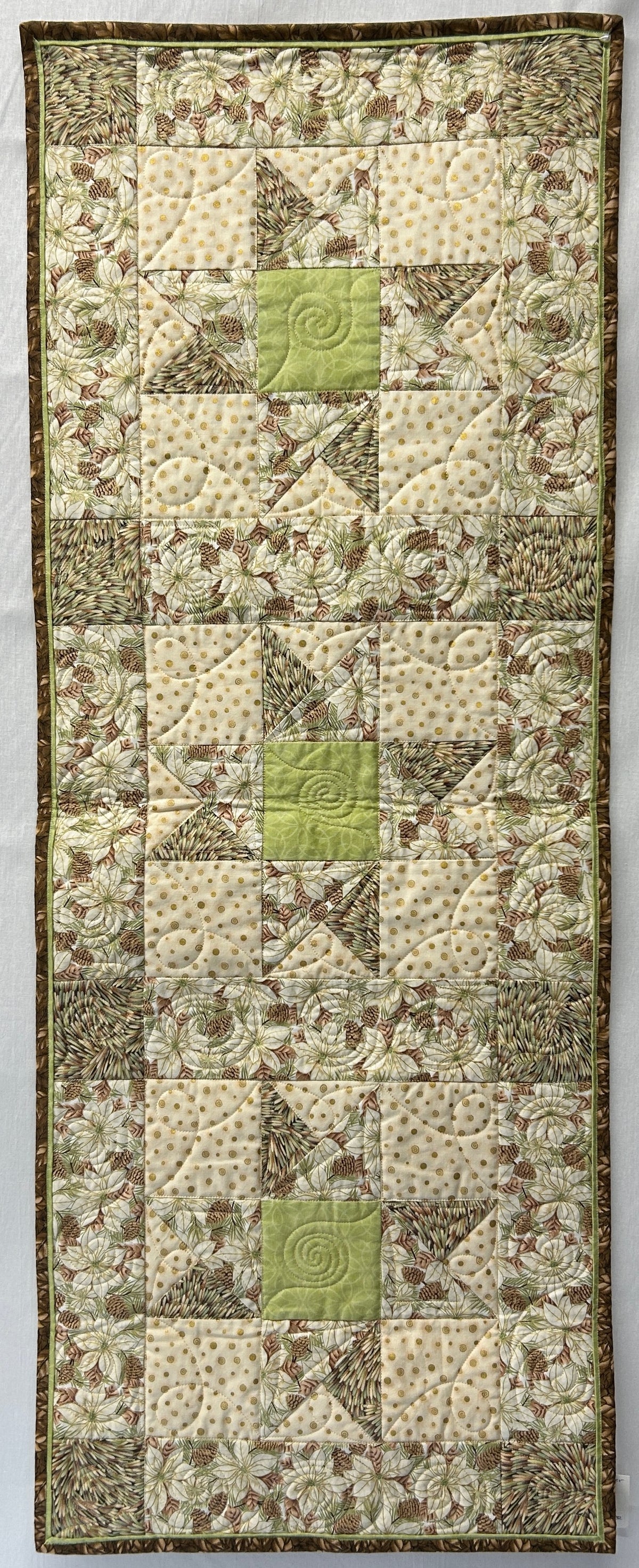 Pine Cones Table Runner