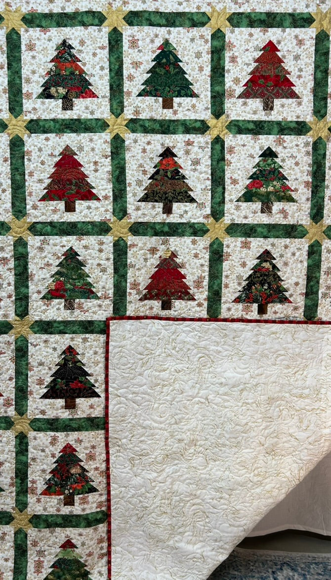 Christmas Forever Quilt (King)
