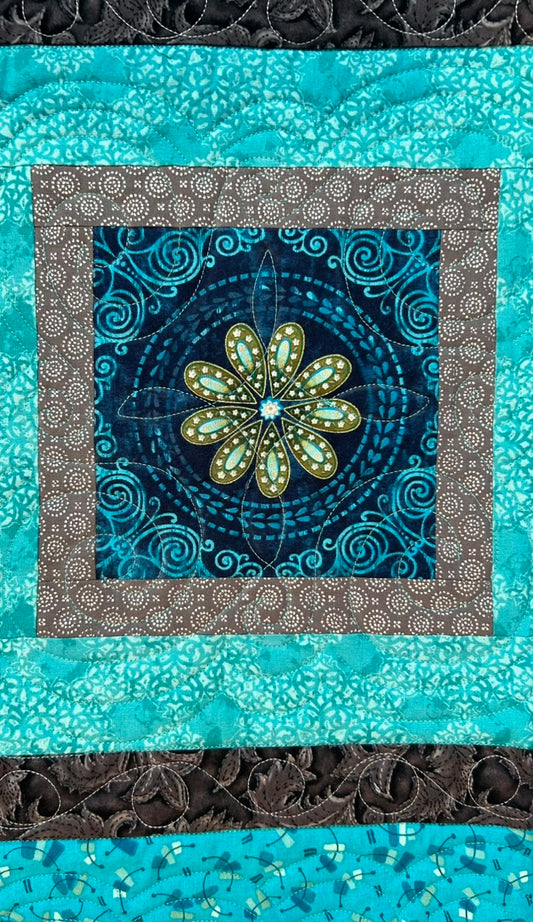 Squares All Around Quilt with Pillow Sleeve (Full)