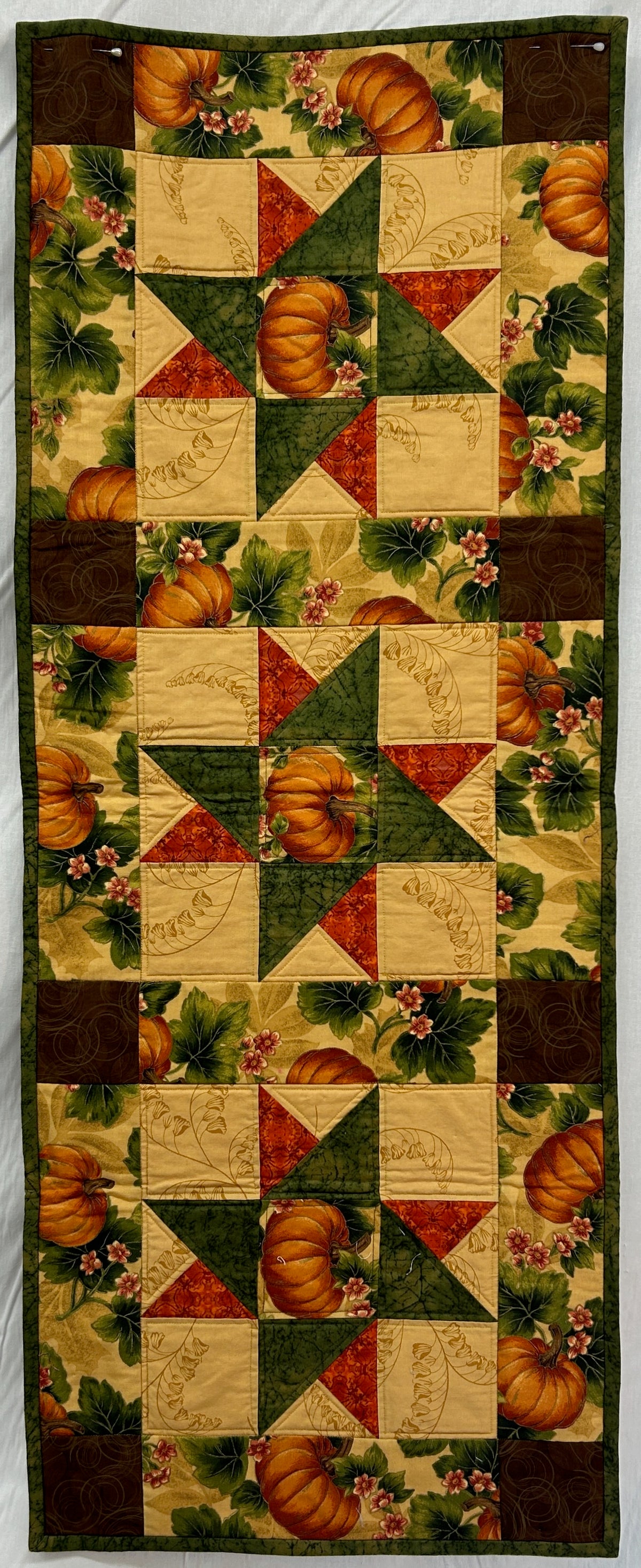 Pumpkin Star Table Runner
